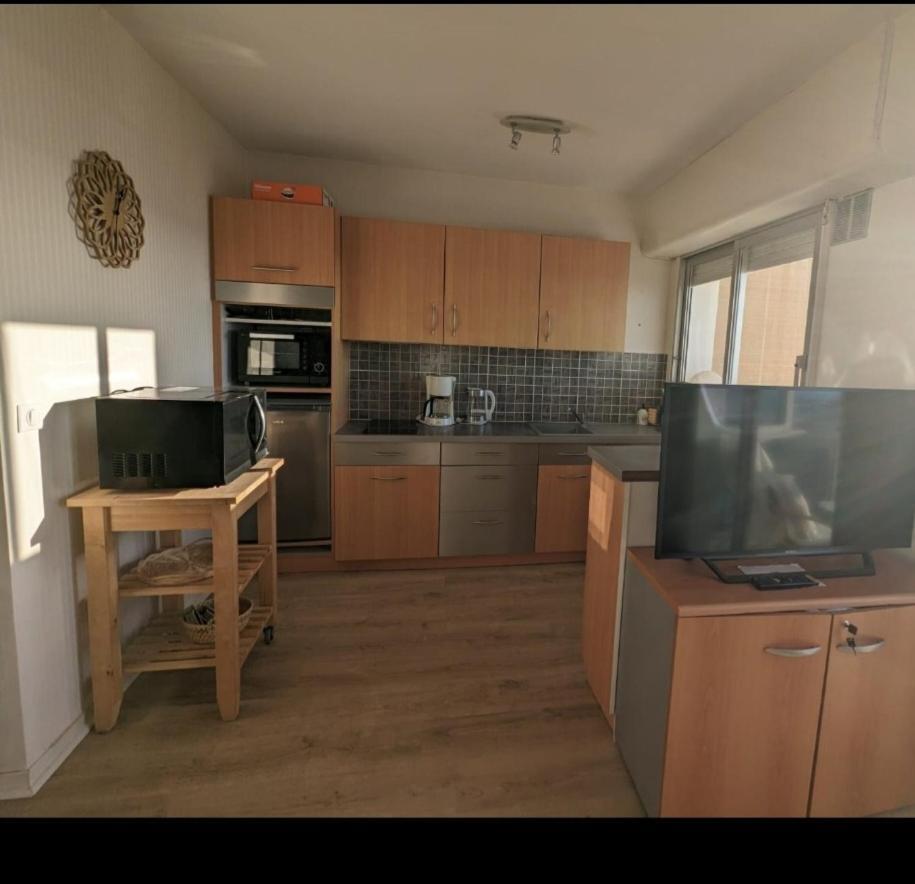 Nina Studio 5 Places Avec Vue Sur La Baie Au Pied Des Commerces Classe 3 Etoiles 포르니세 외부 사진
